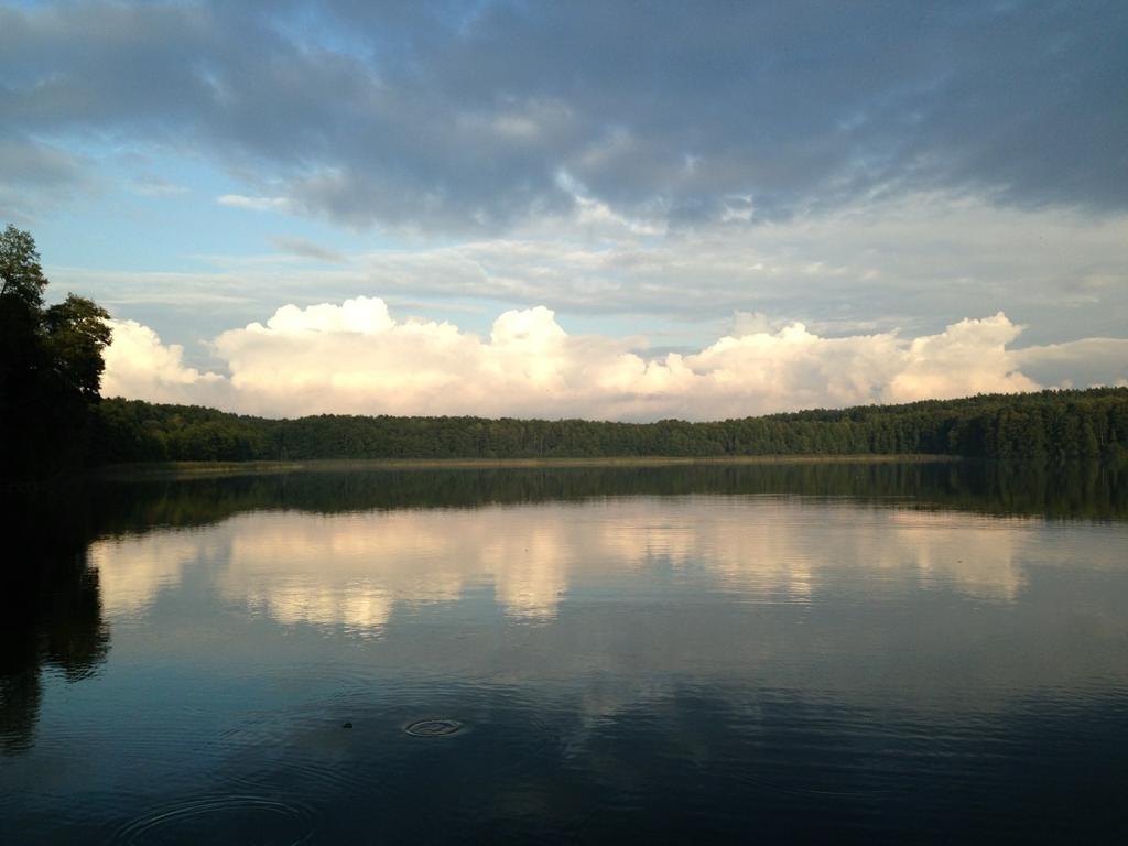 Gospodarstwo Nad Jeziorem Zalom  ภายนอก รูปภาพ